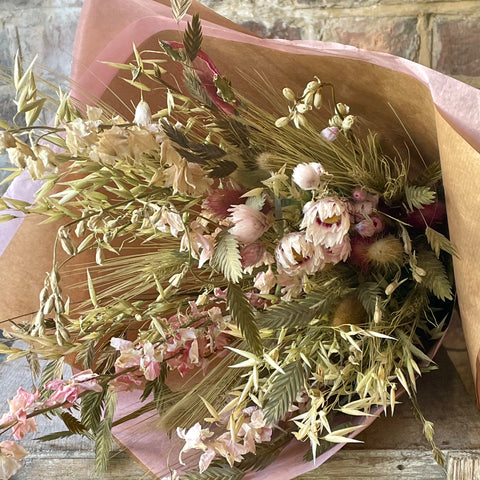Country style dried flowers